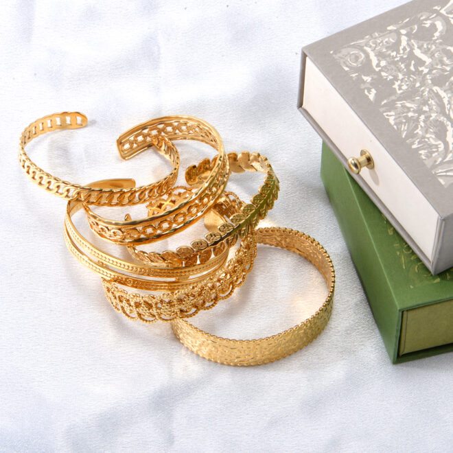 High Quality 18K Gold Exaggerated Stainless Steel Irregular Wide Bracelet Jewelry Women - Image 7
