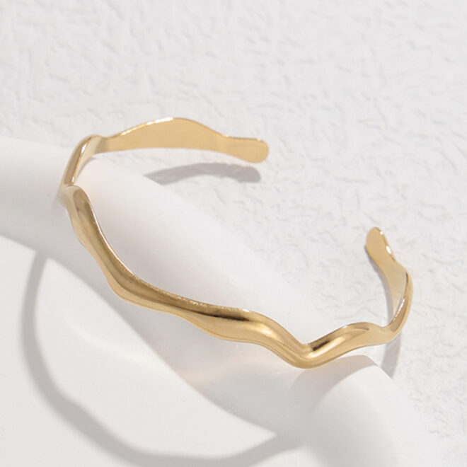 Fashionable Golden Stainless Steel Wave Open Bangle Bracelet, Perfect For Women's Party Or Festival As Jewelry Gift - Image 3